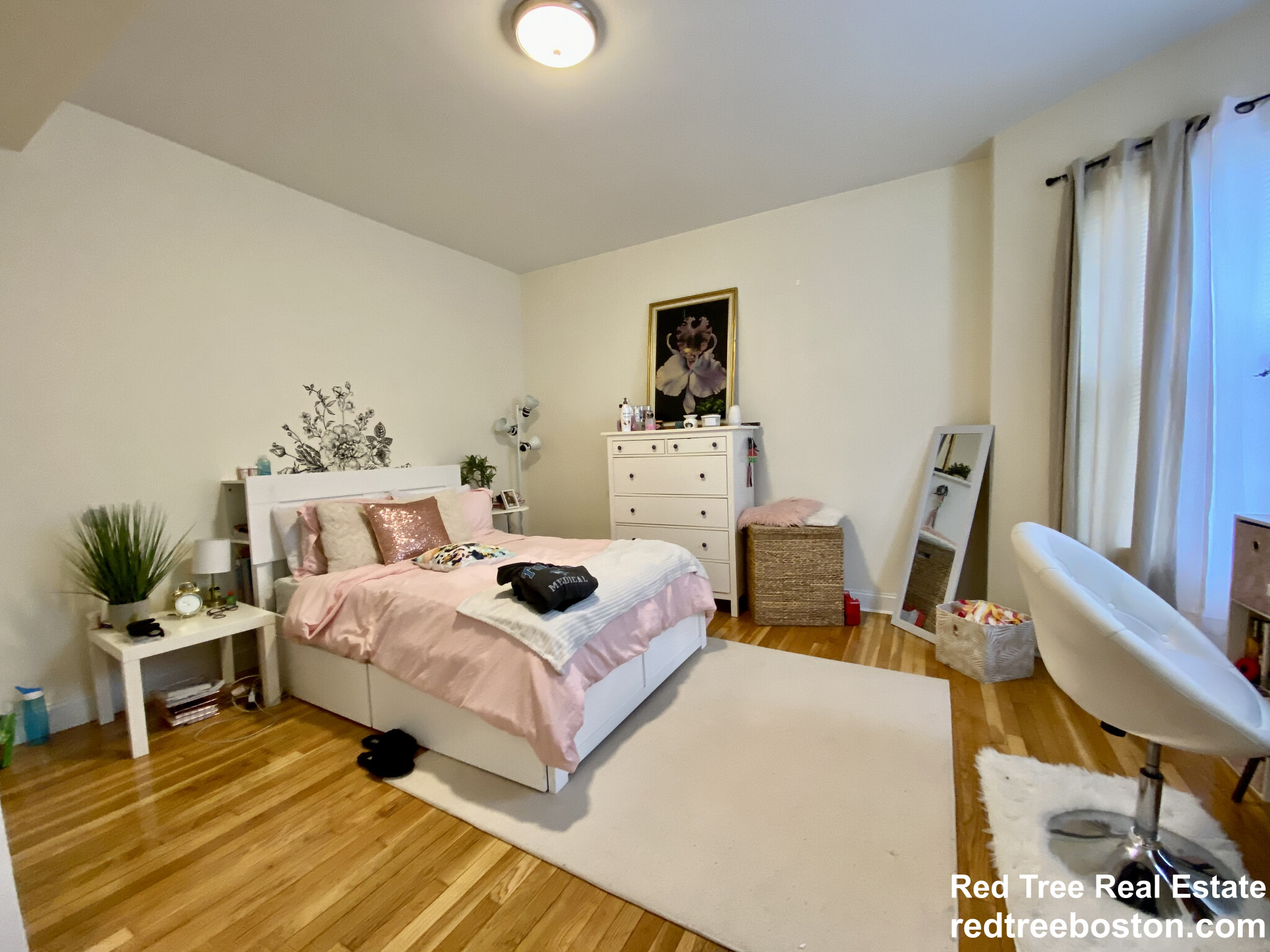 3235 Washington St, Jamaica Plain