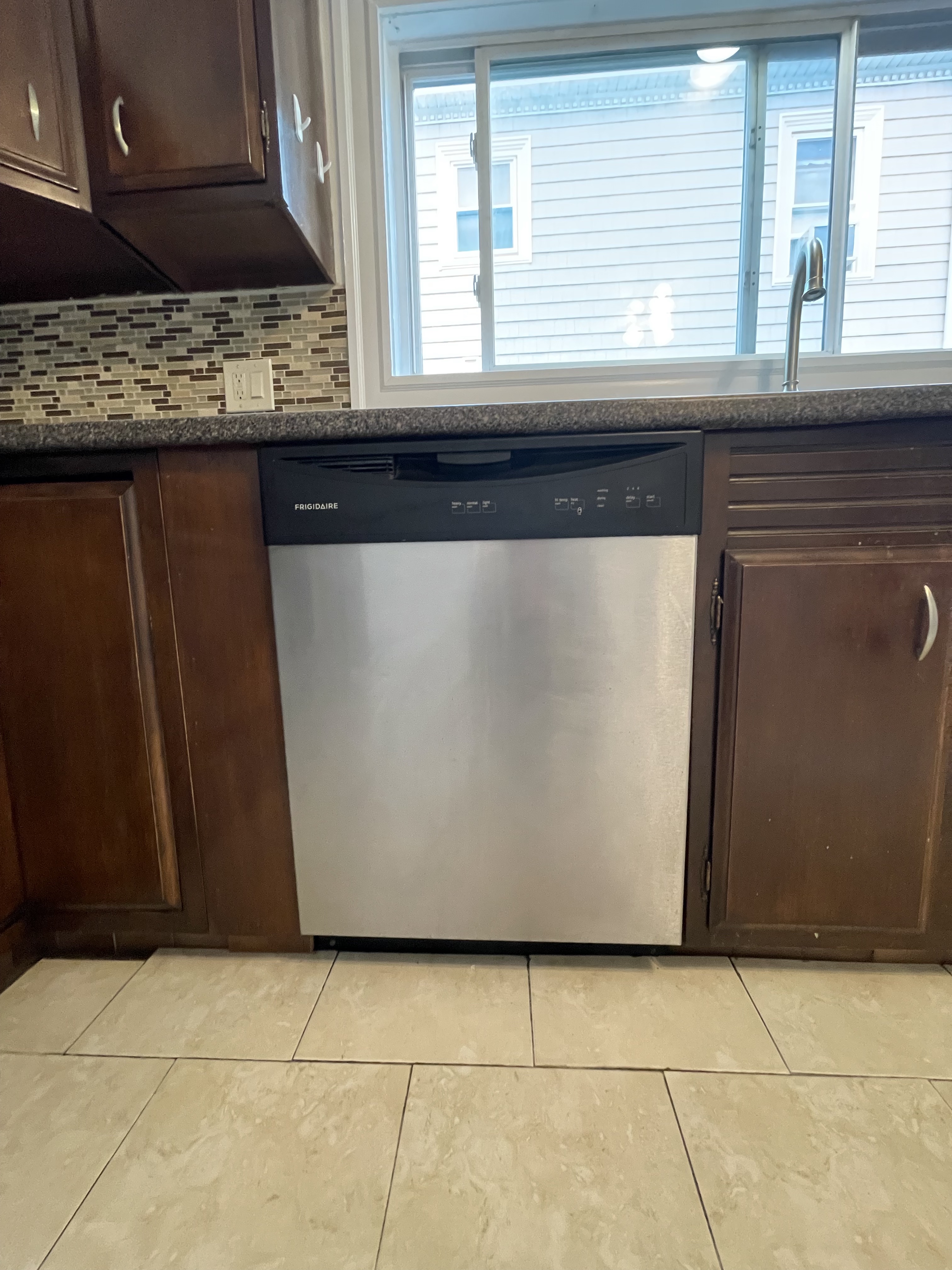 293 Boston Ave, Tufts University