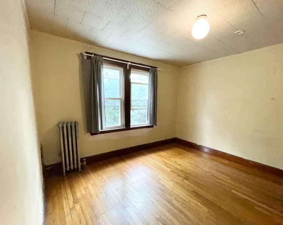 6 Mission St, Jamaica Plain