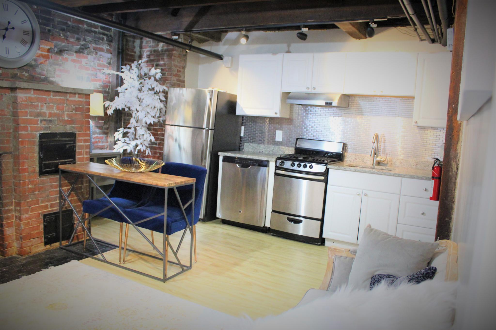 1 Champney Pl, Beacon Hill