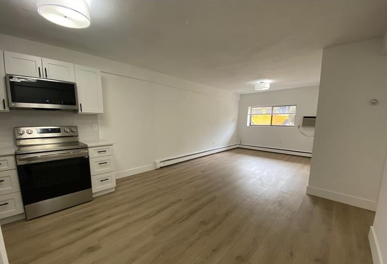 741 E 6th St, South Boston