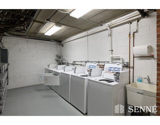 16 Trowbridge St, Harvard Square