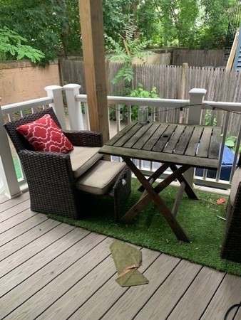 9 Acadia St, South Boston