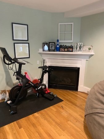 9 Acadia St, South Boston