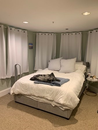 9 Acadia St, South Boston