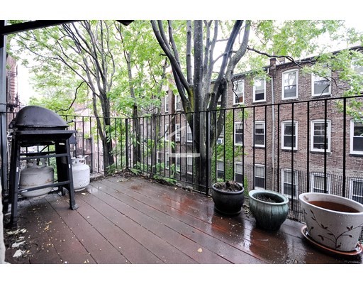 9 Cortes St, Back Bay