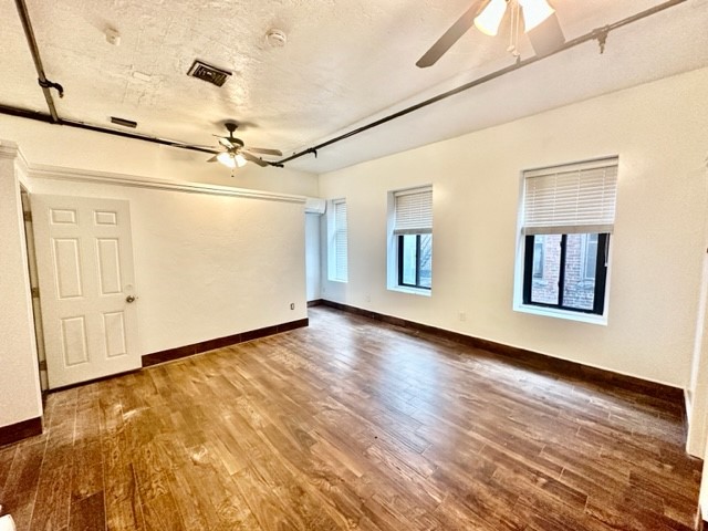 223 Endicott St, North End