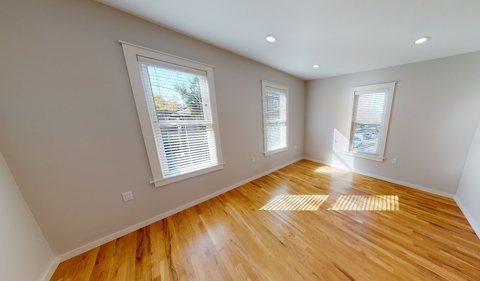 423 Franklin St, Riverside