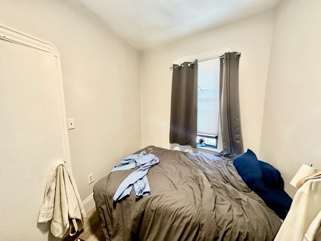 2612 Charter, North End