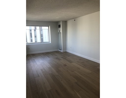 10 Museum Way, East Cambridge