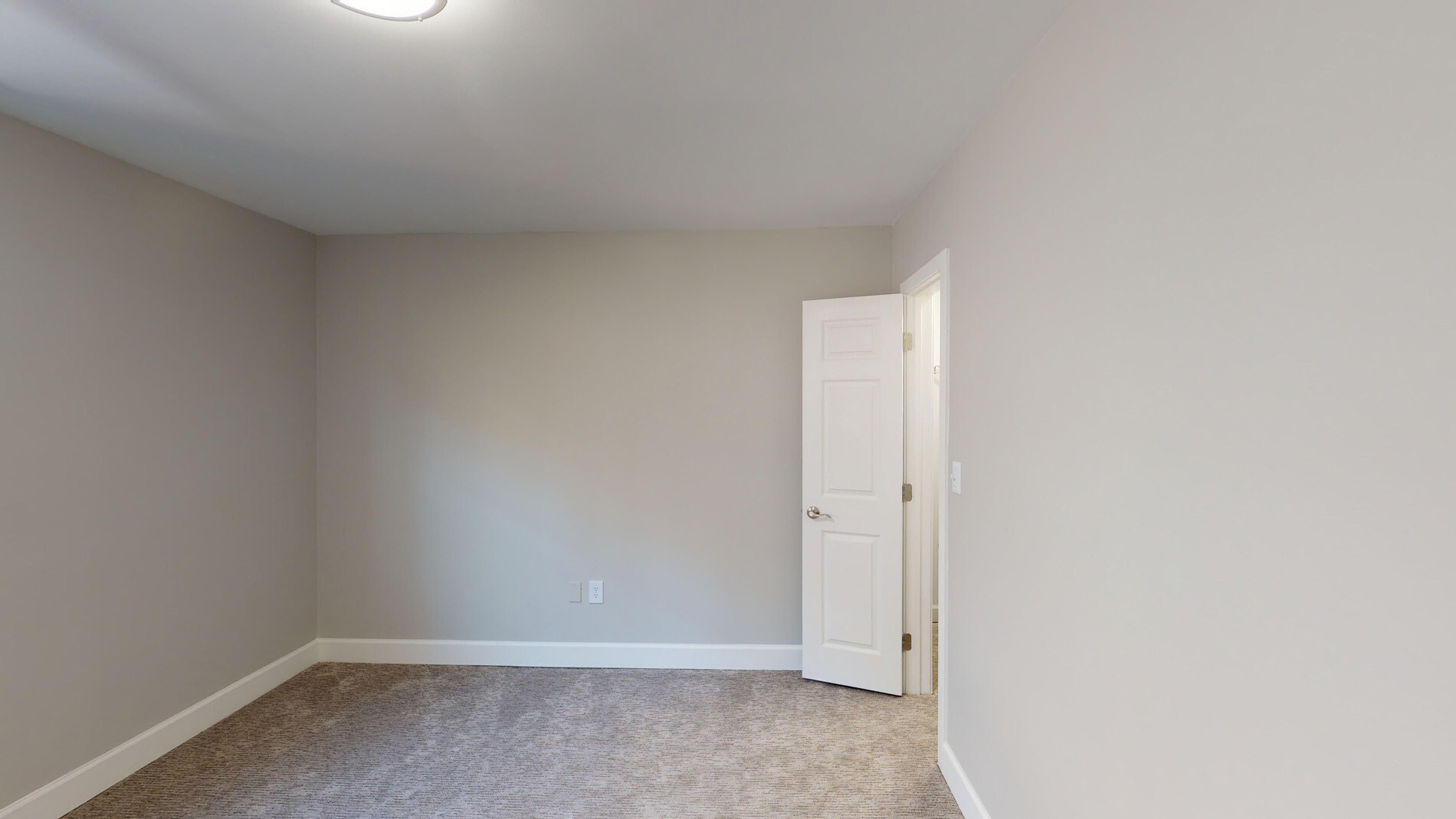 7 Harcourt, Back Bay