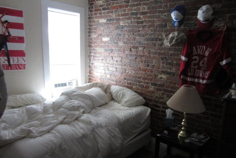 861 1st St, South Boston