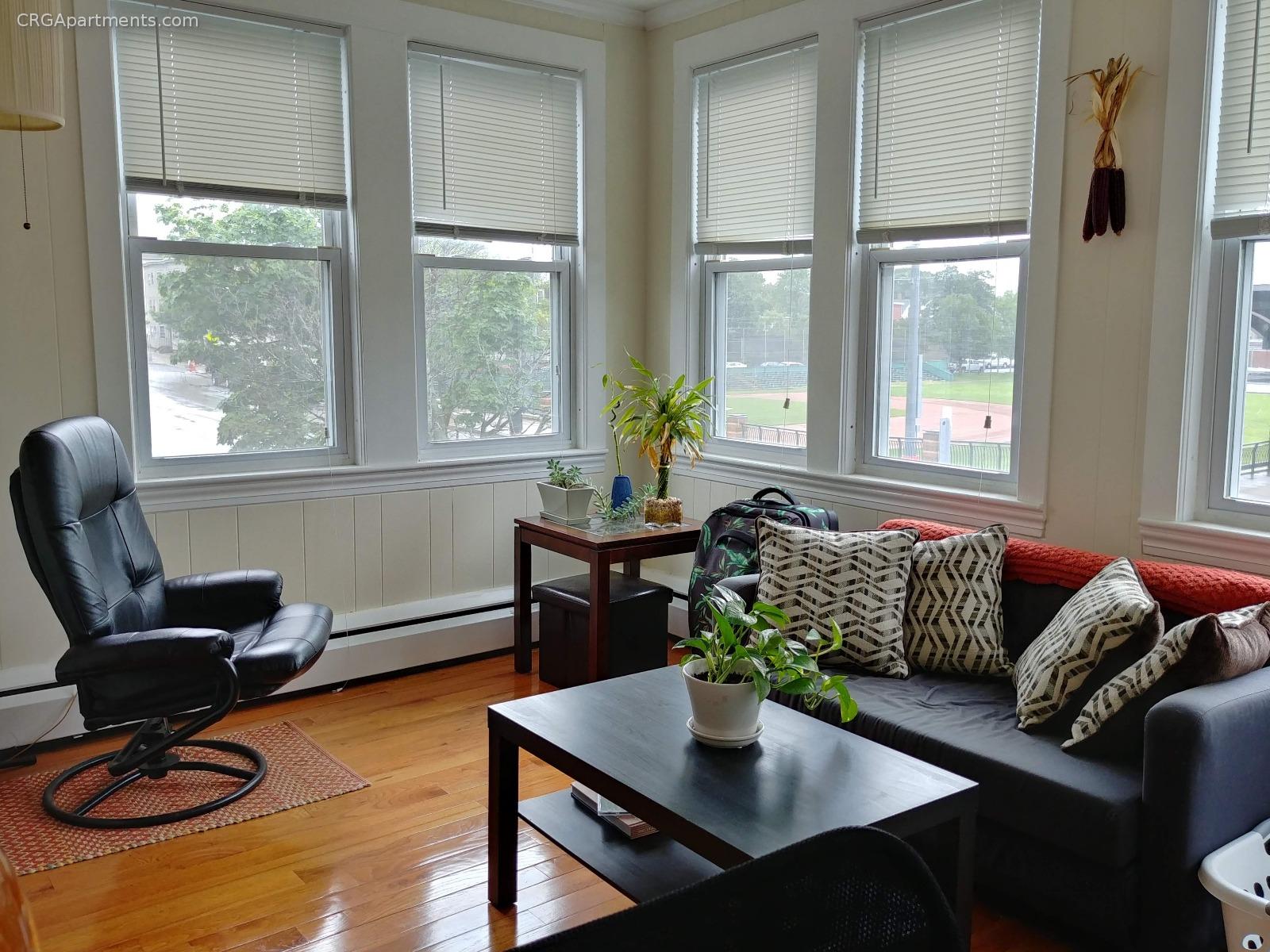 547 Broadway, South Medford