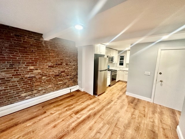 29 Thacher St, North End