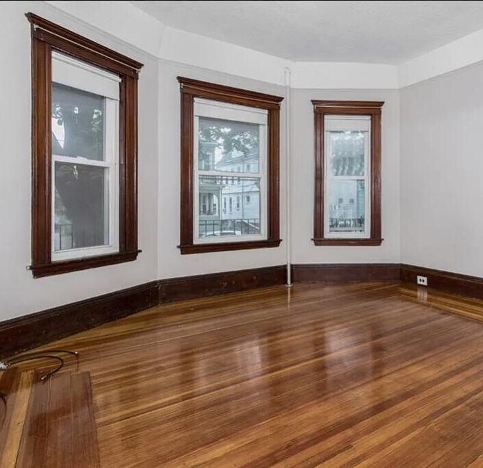 46 Paulina St, Davis Square