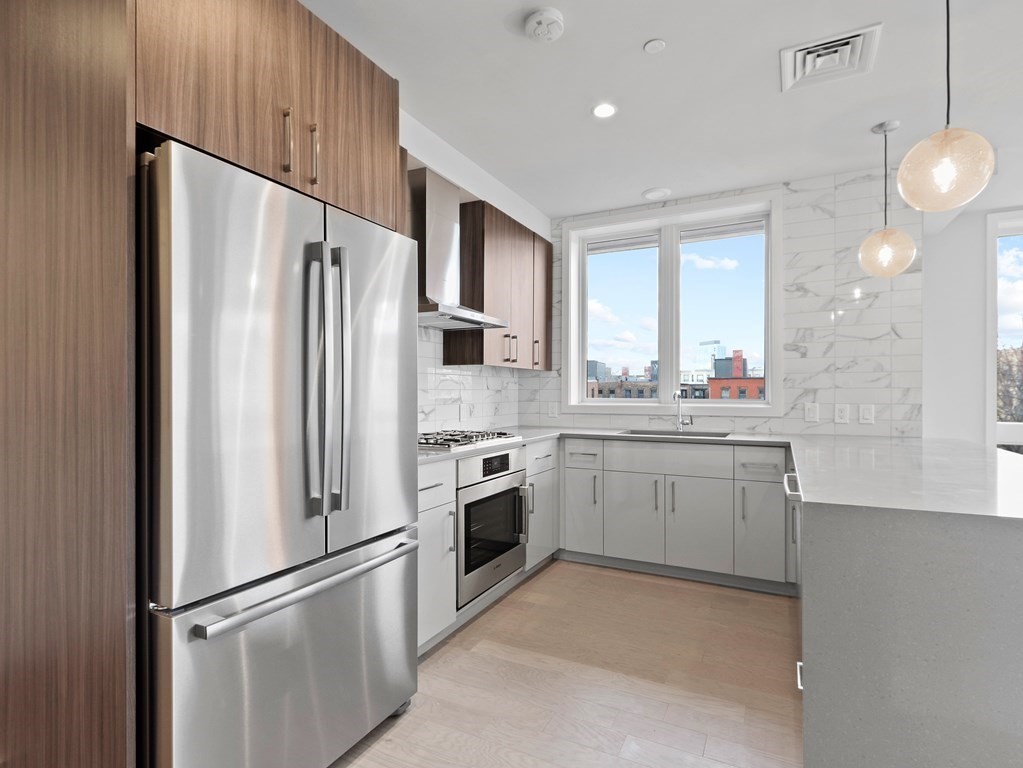 50 Symphony Rd, Fenway