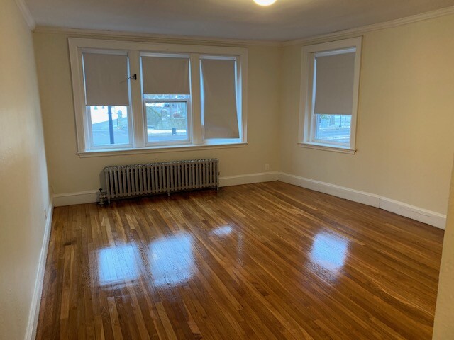 2045 Commonwealth Ave, Brighton