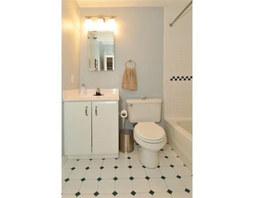 534 Beacon St, Fenway