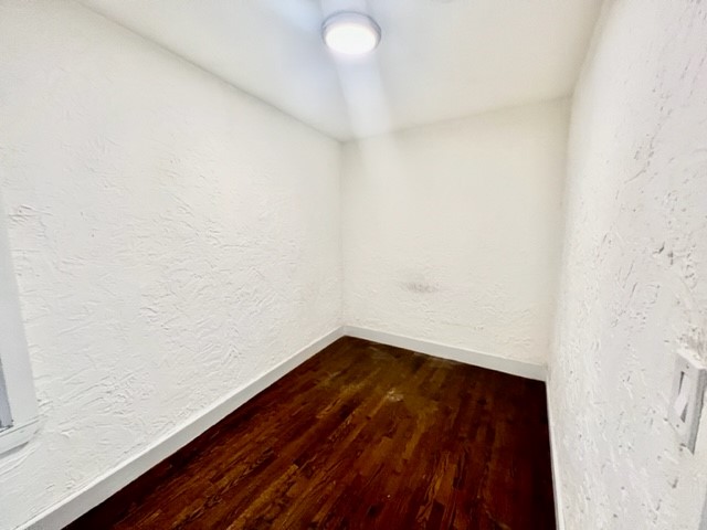 4 Garden Ct, North End