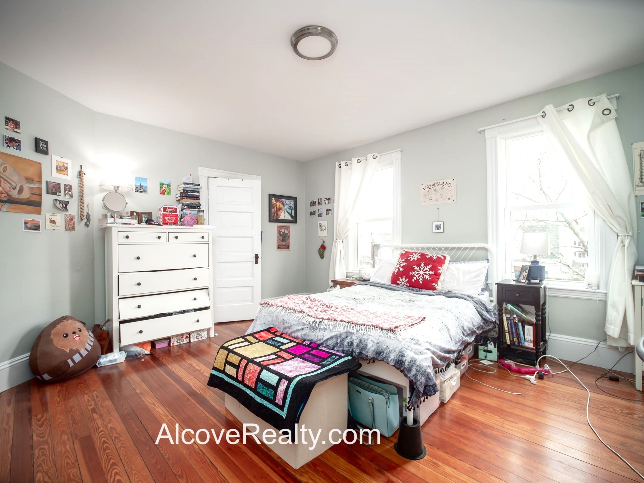 81 Bristol Rd, Medford