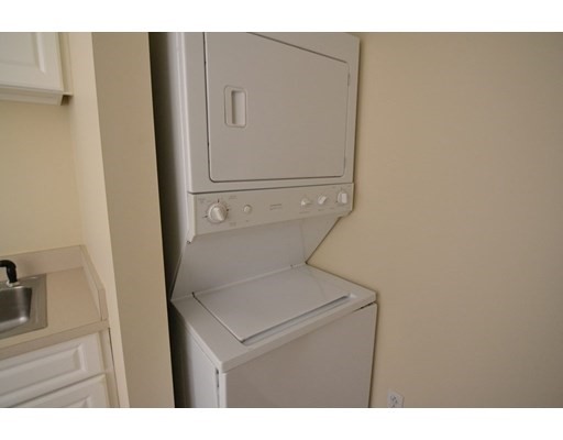 75 Peterborough St, Fenway