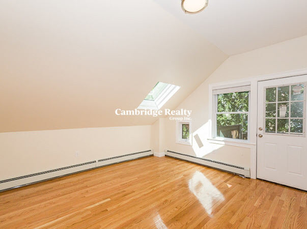 126 Monument St, West Medford