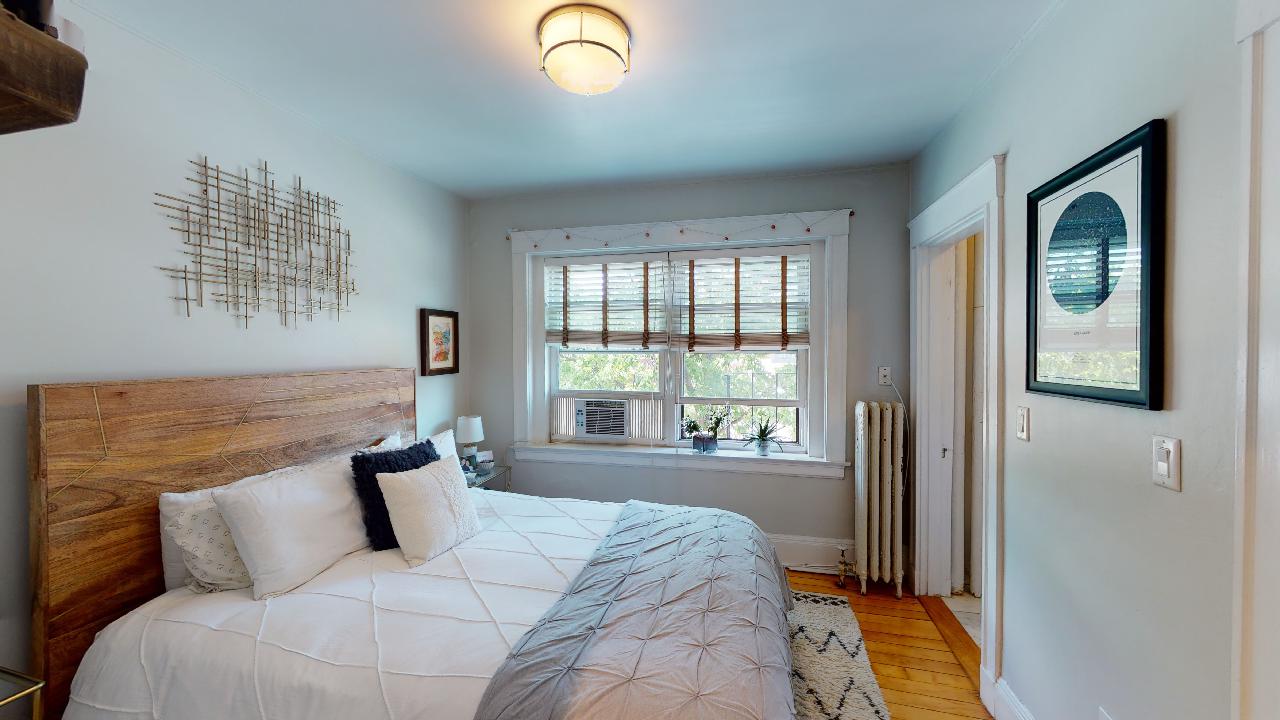 1925 Massachusetts Ave, Porter Square