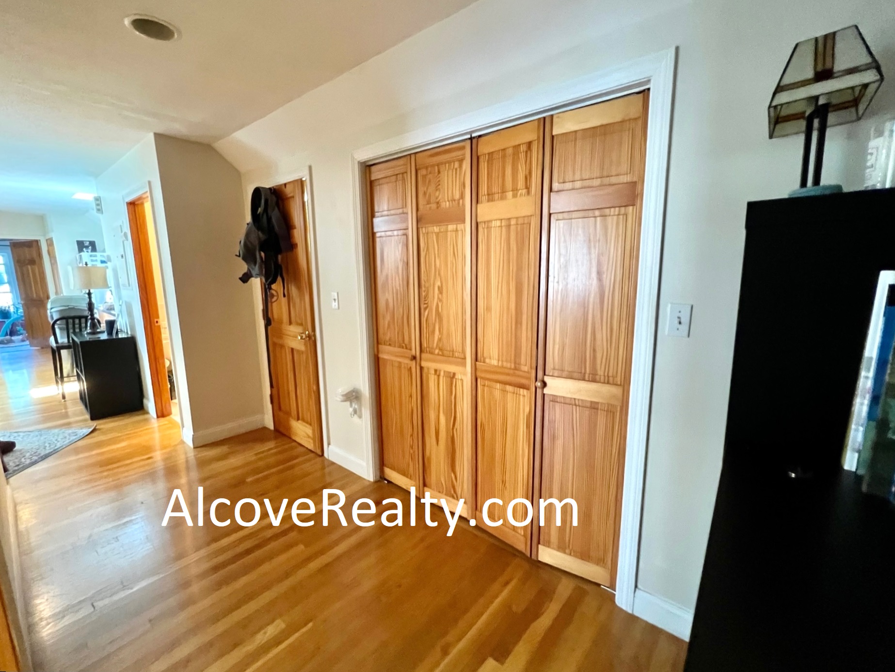 24 Burnham St, Davis Square