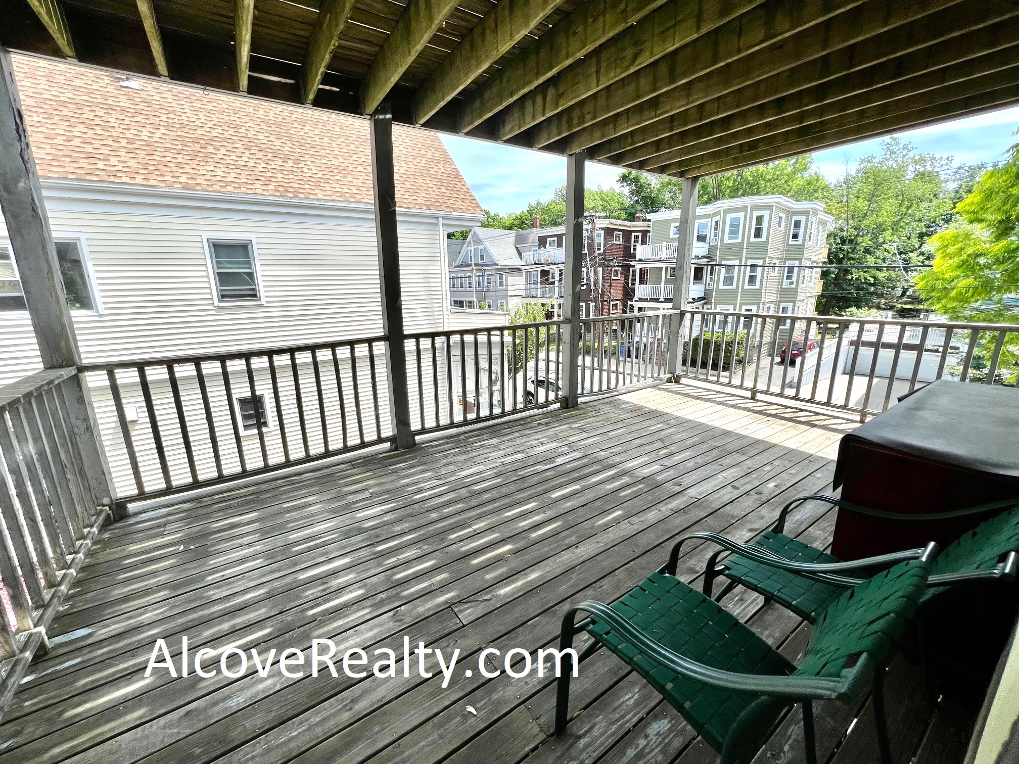 147 Willow Ave, Davis Square