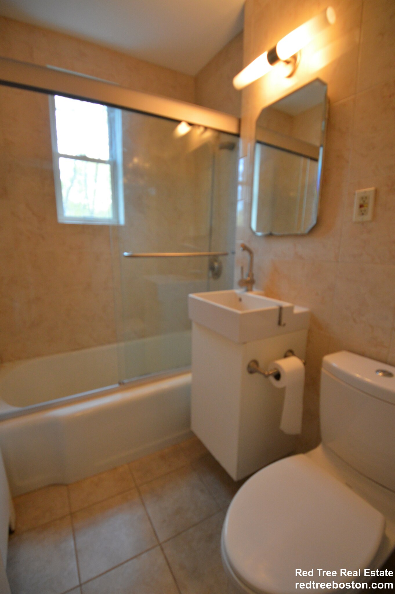 150 Beaconsfield Rd, Washington Square