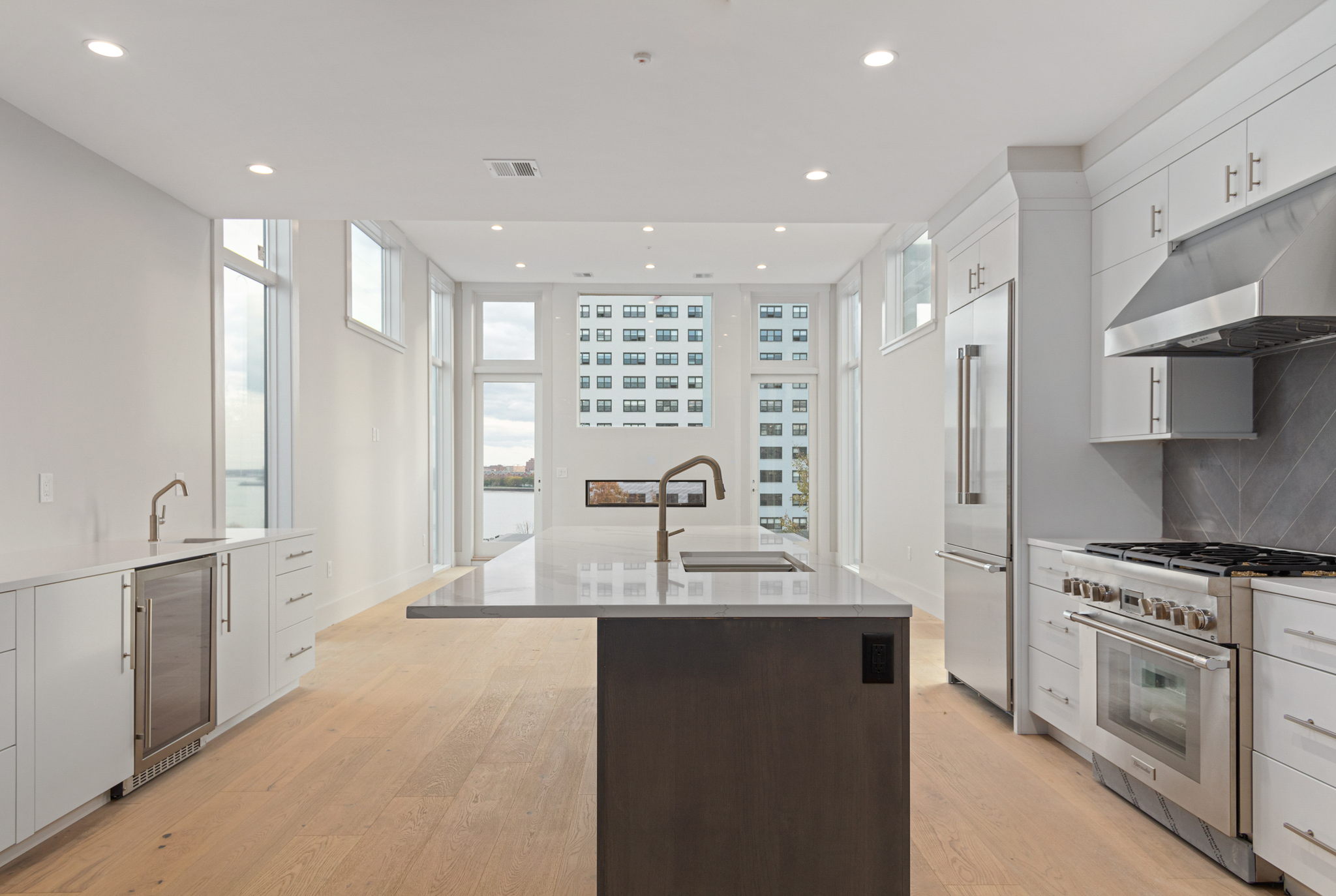 409 7th St, South Boston