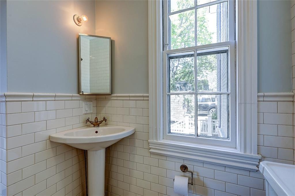 22 Halsey St, College Hill