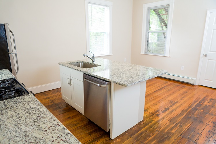 18 Ashley St, Jamaica Plain