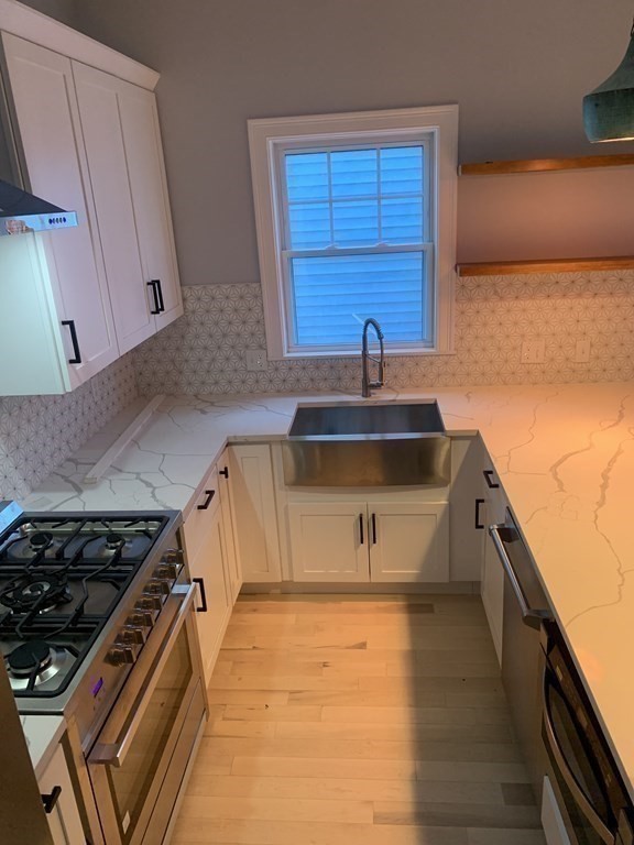 32 Cameron Ave, North Cambridge