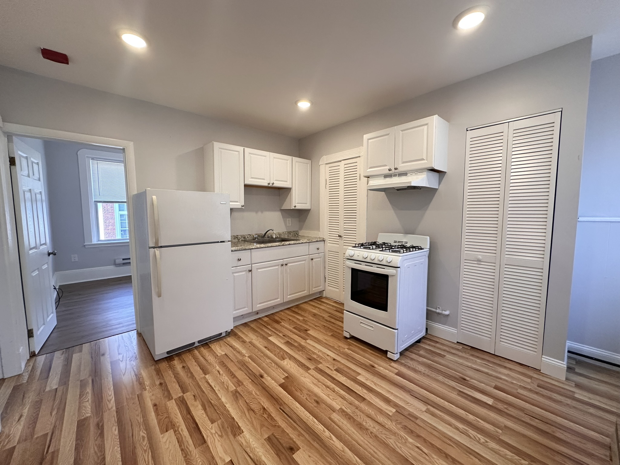 65 Charter St, North End