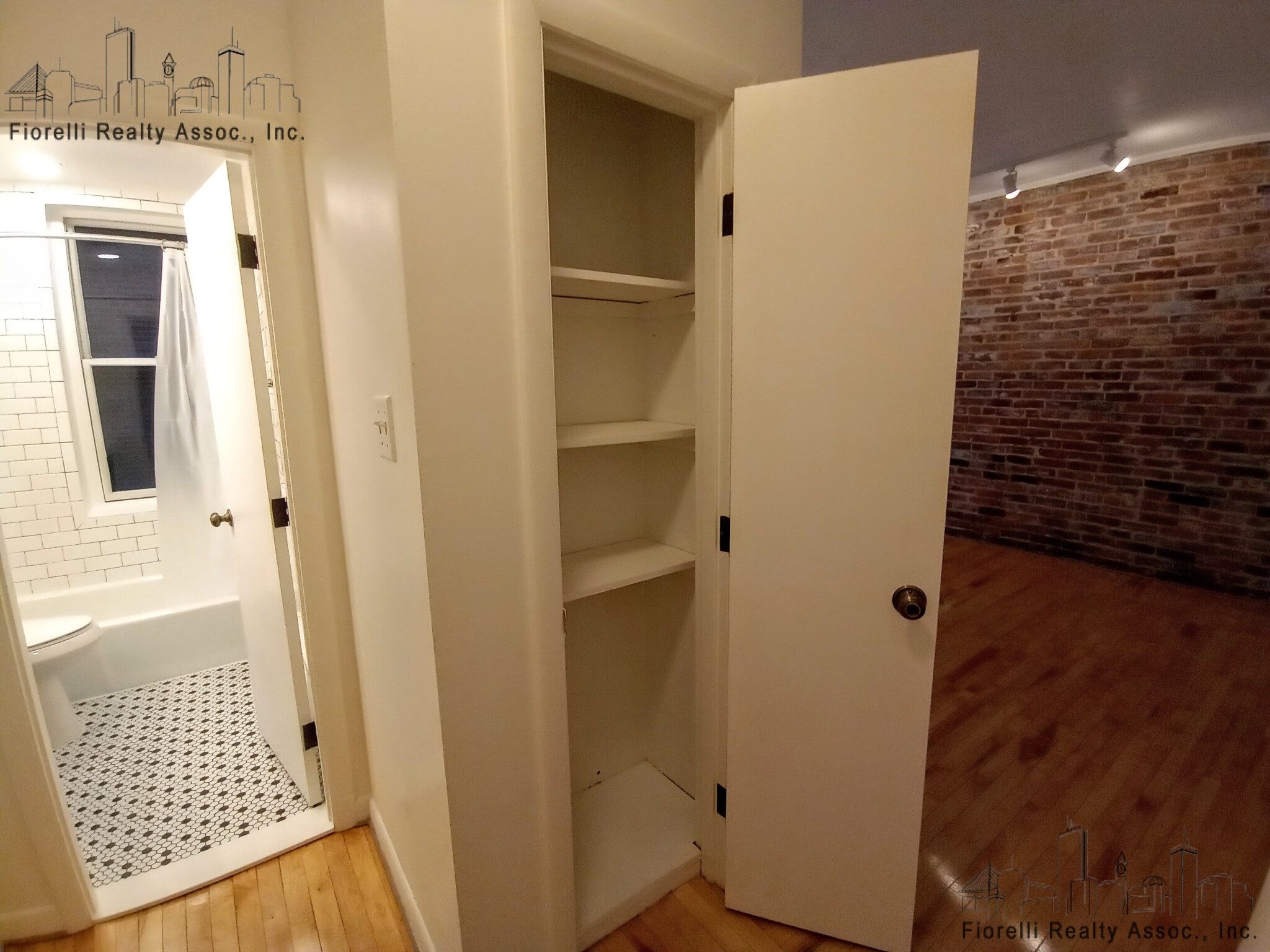 47 Tileston St, North End