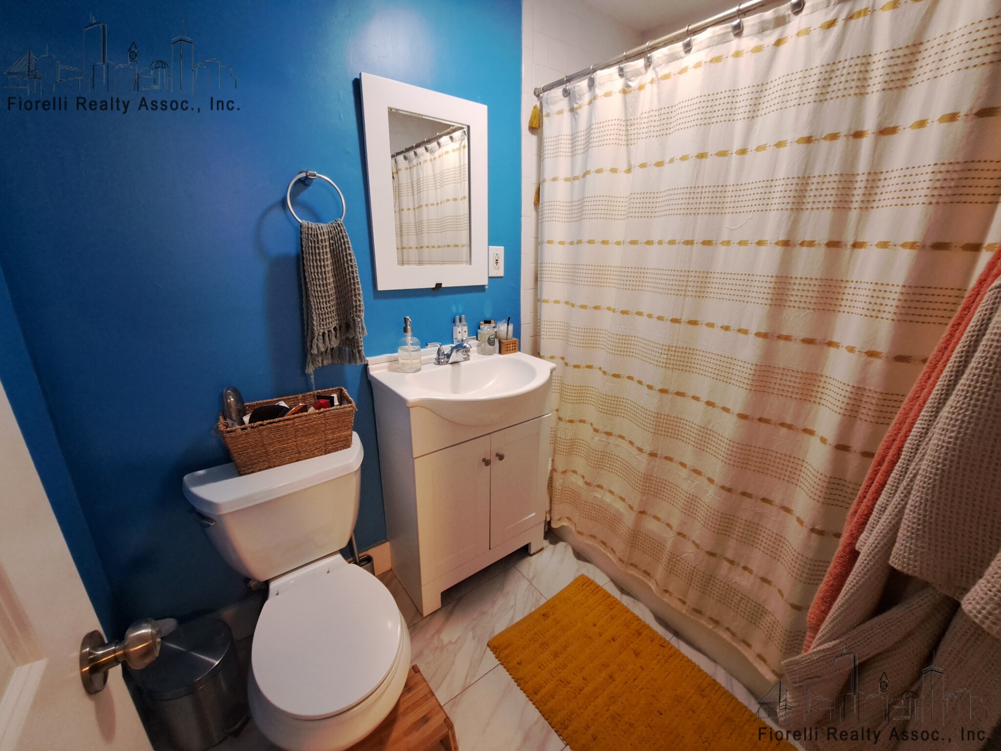 158 Everett St, East Boston