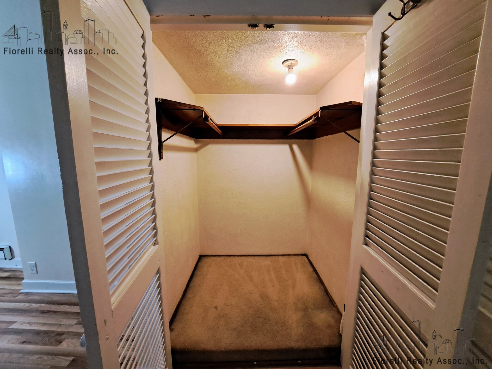 164 Salem St, North End