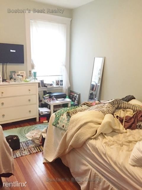 92 University Rd, Coolidge Corner