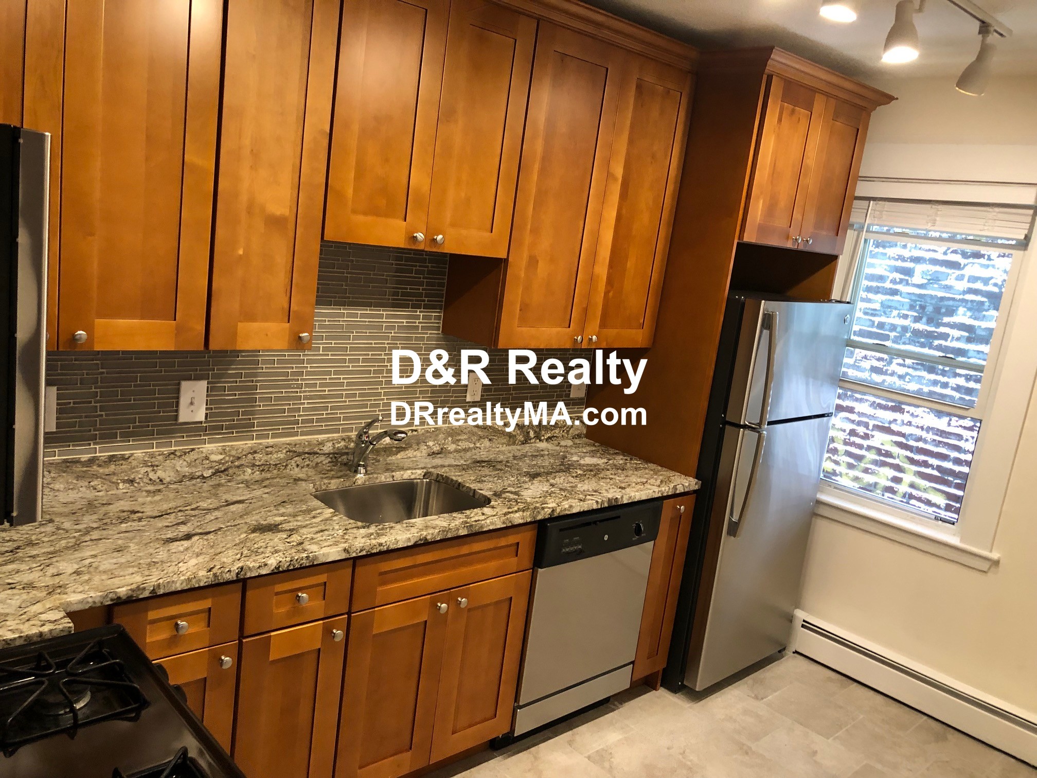 72 Gore St, Cambridgeport