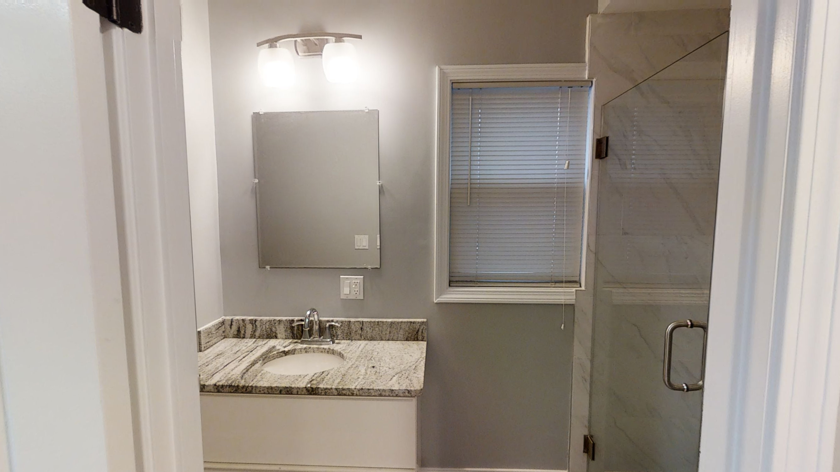 722 Saratoga St, East Boston