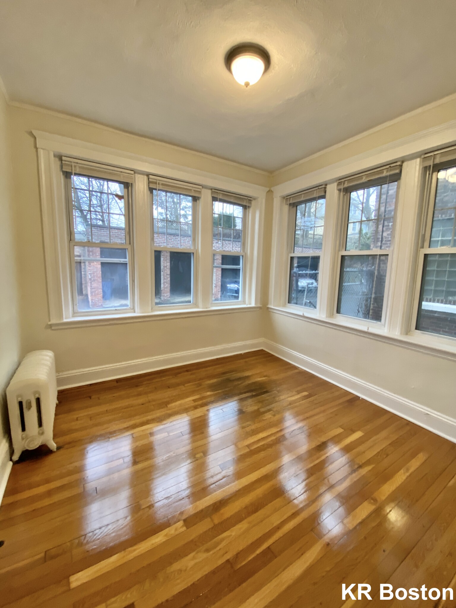 726 Washington St, Washington Square