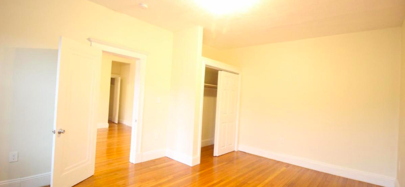 726 Washington St, Washington Square