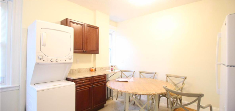 726 Washington St, Washington Square