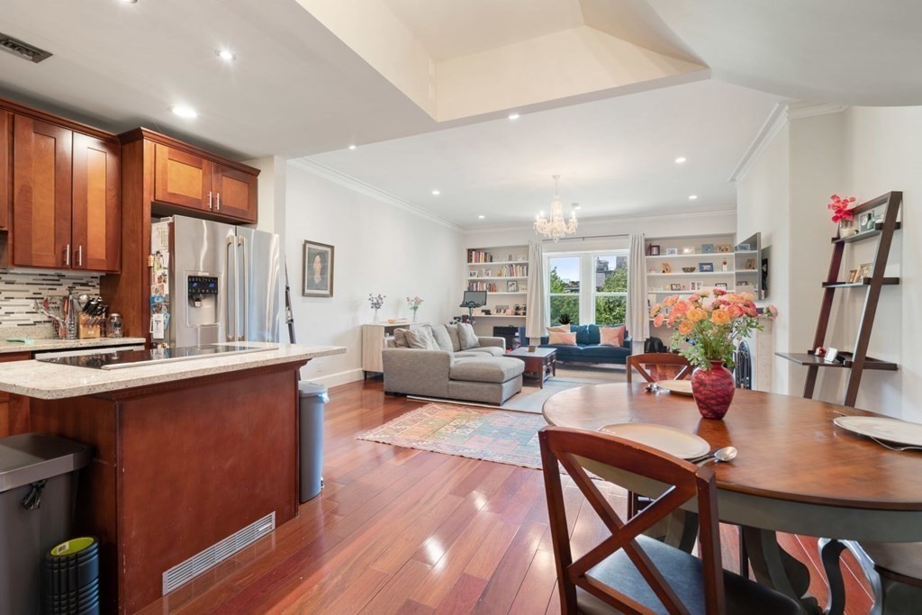 34 Commonwealth Ave, Back Bay