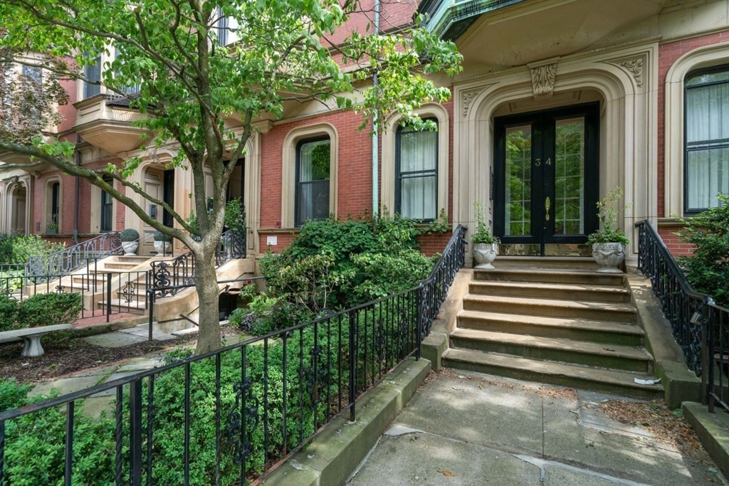 34 Commonwealth Ave, Back Bay