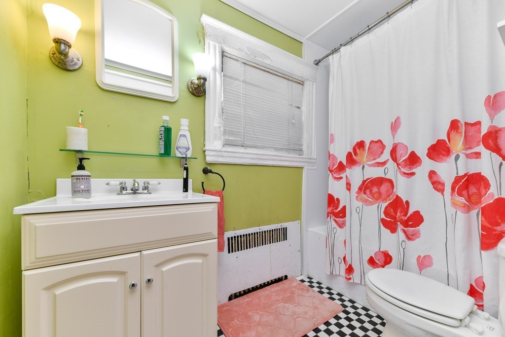 61 Montebello Rd, Jamaica Plain