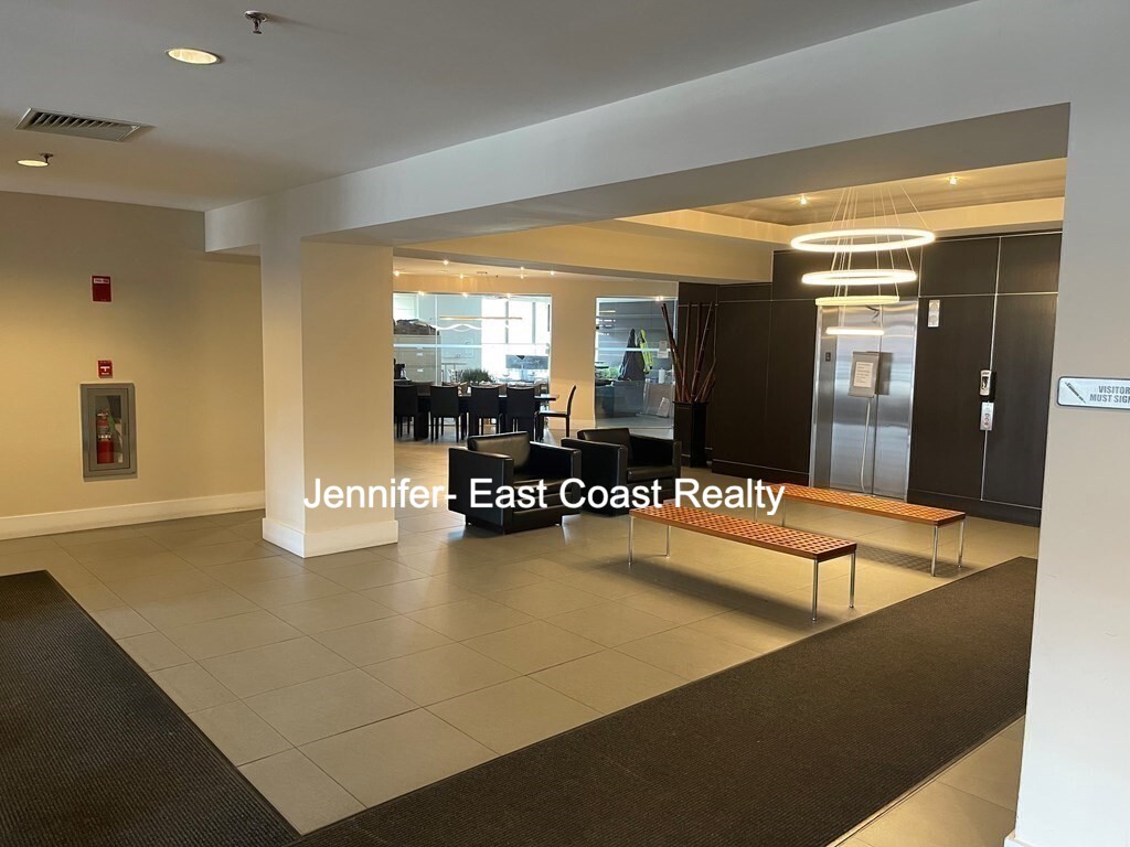 15 North Beacon St, Allston