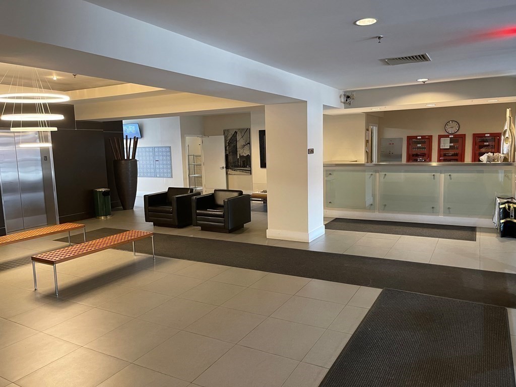 15 North Beacon St, Allston