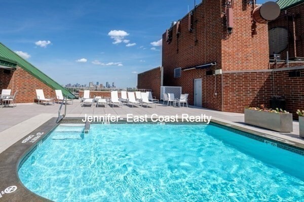 15 North Beacon St, Allston